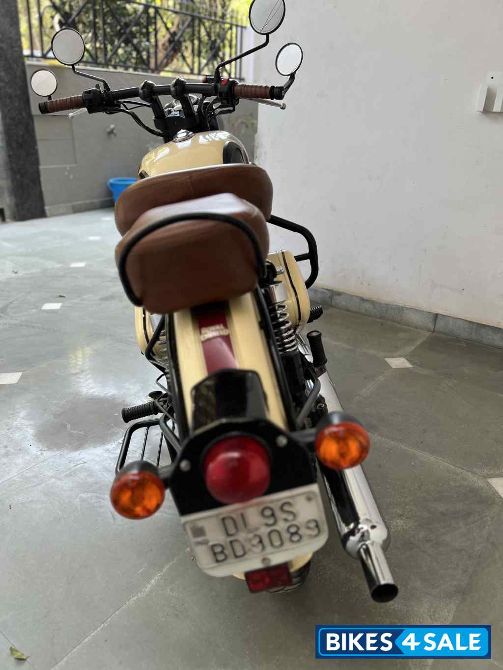 Royal Enfield Classic 500