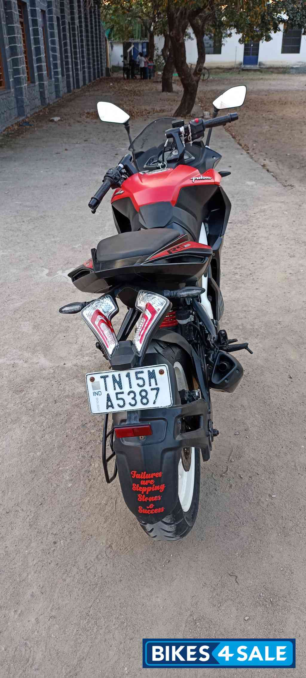 Bajaj Pulsar RS 200 BS6