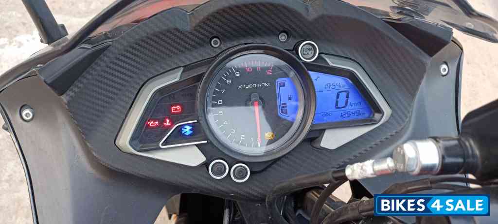 Bajaj Pulsar RS 200 BS6