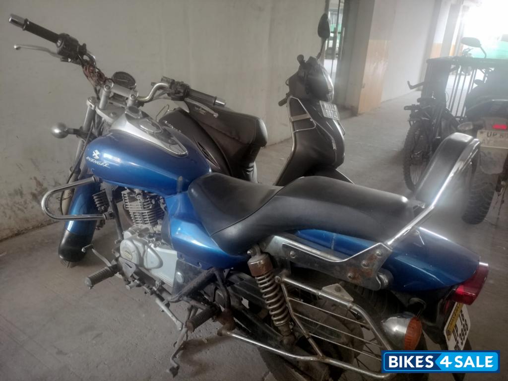 Bajaj Avenger Street 220