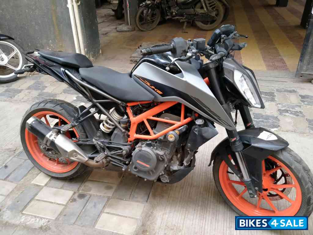 KTM Duke 390