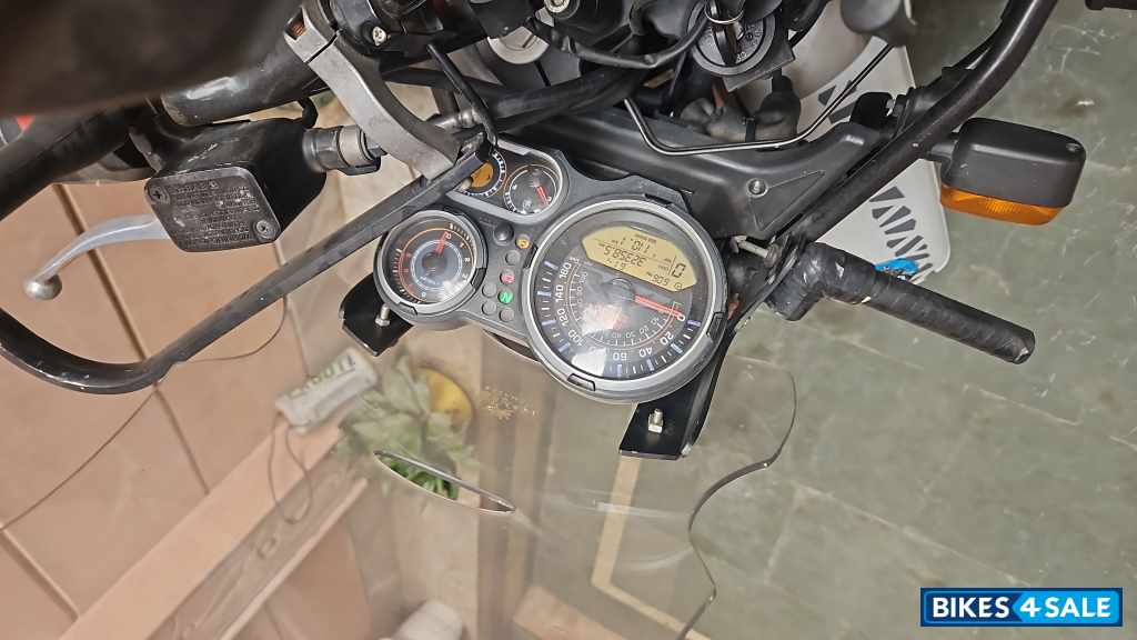 Snow White Royal Enfield Himalayan