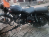Black Royal Enfield Classic 350 BS VI