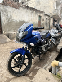 Blue Bajaj Pulsar 220 DTSi