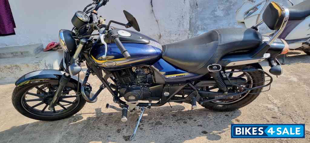 Bajaj Avenger Street 150