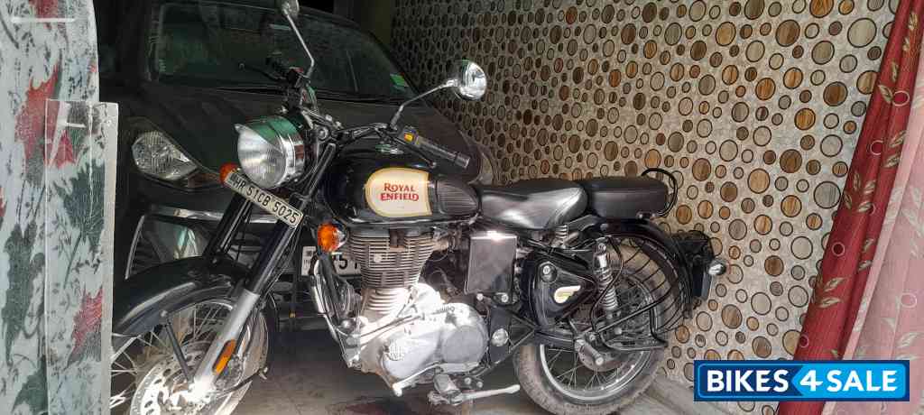 Black Royal Enfield Classic 350 Dual Channel BS6