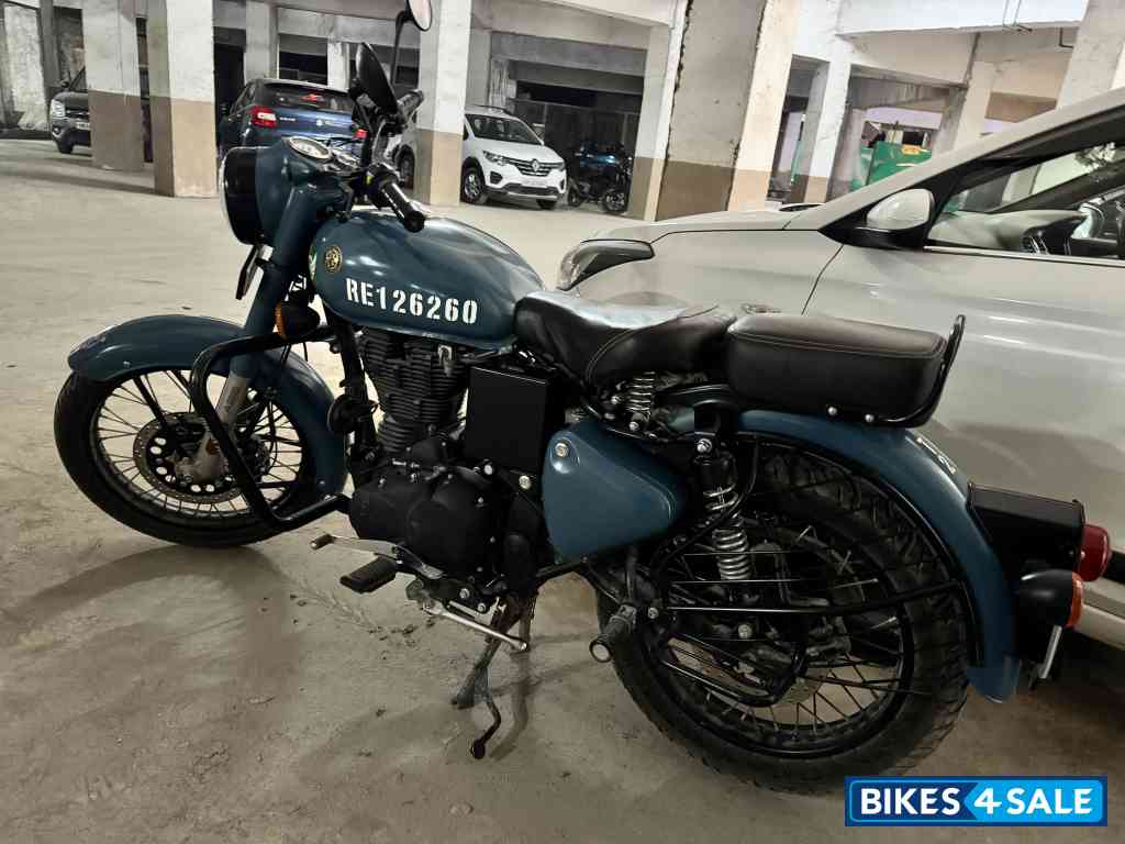 Airborne Blue Royal Enfield Classic Signals Airborne Blue