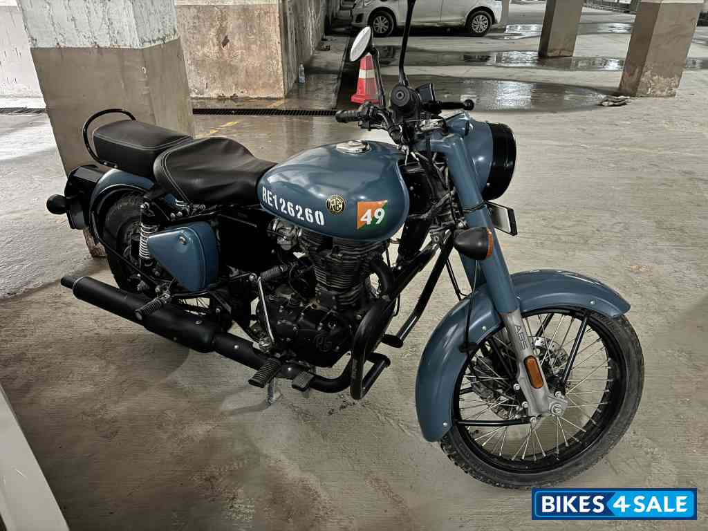 Airborne Blue Royal Enfield Classic Signals Airborne Blue