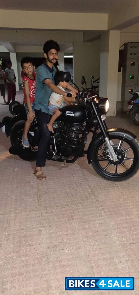 Royal Enfield Classic 500 Tribute Black