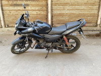 Black Honda CBF Stunner