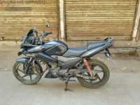 Black Honda CBF Stunner