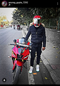 Metallic Red Yamaha R15 V4