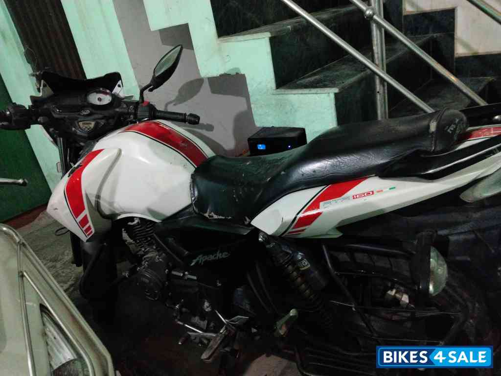 TVS Apache 150