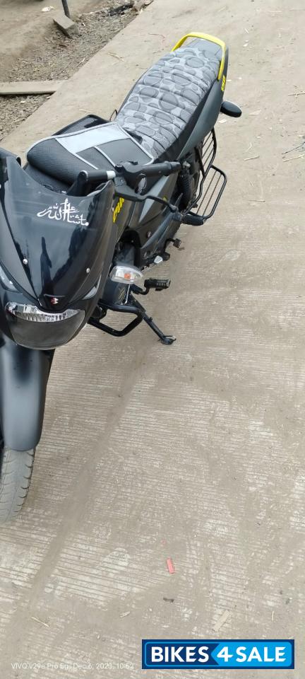 Black Bajaj Pulsar 150 DTSi Black Bajaj Pulsar 150 DTSi