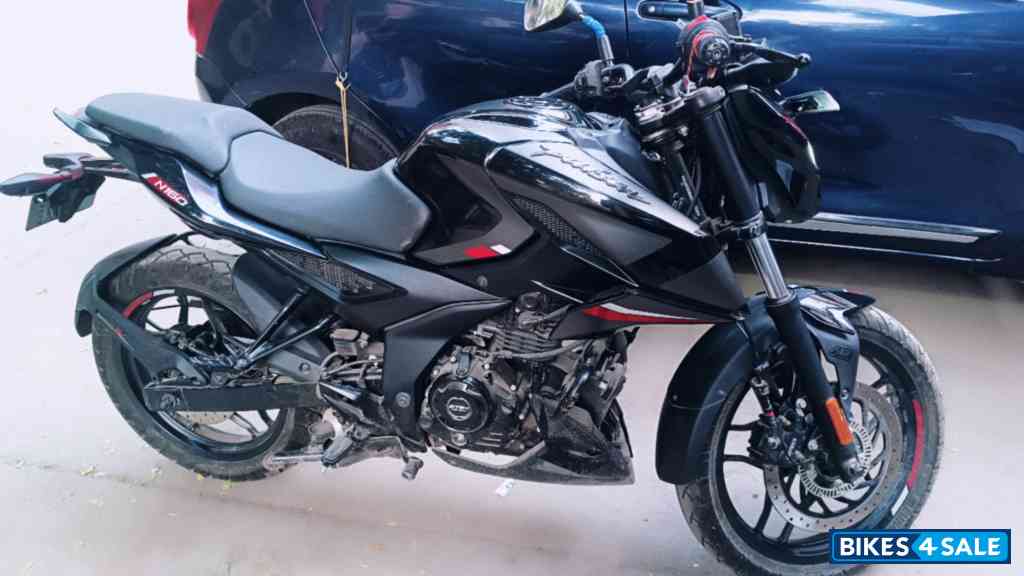 Bajaj Pulsar N160