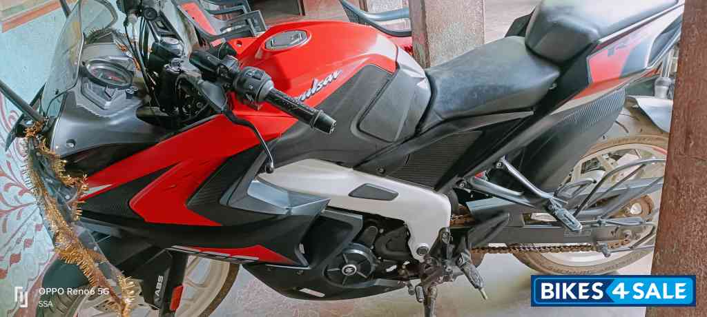 Bajaj Pulsar RS 200 BS6