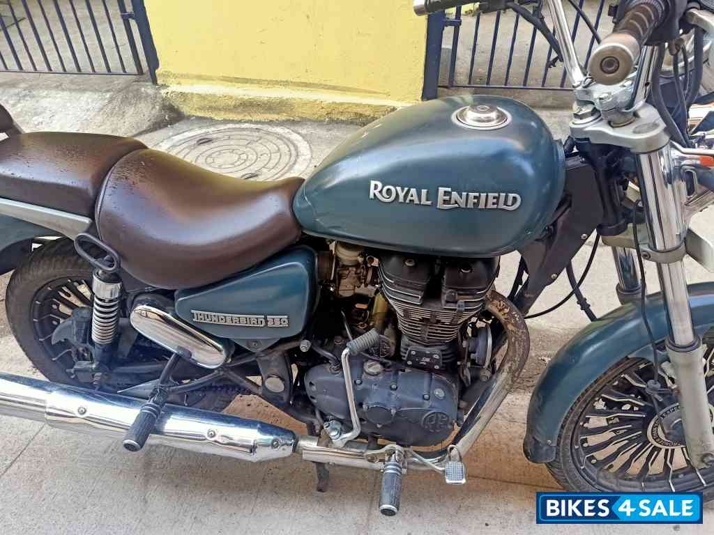 Asphalt Royal Enfield Thunderbird 350