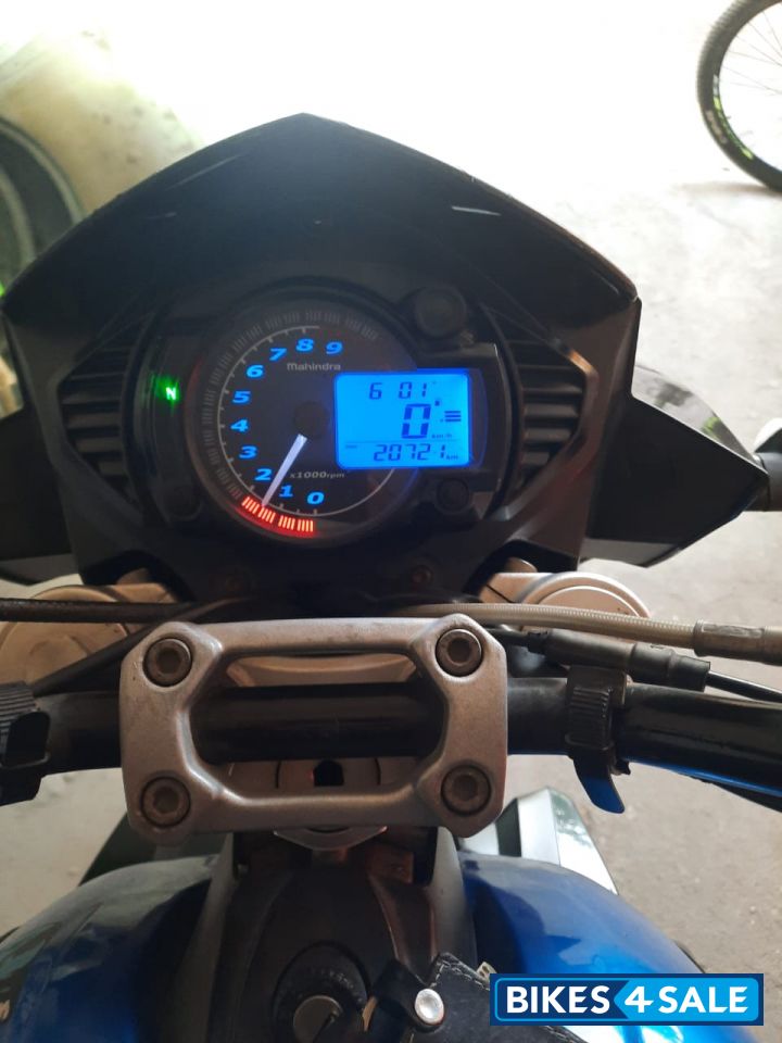 Mahindra Mojo XT 300