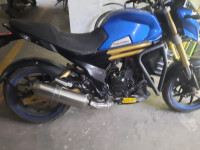 Mahindra Mojo XT 300