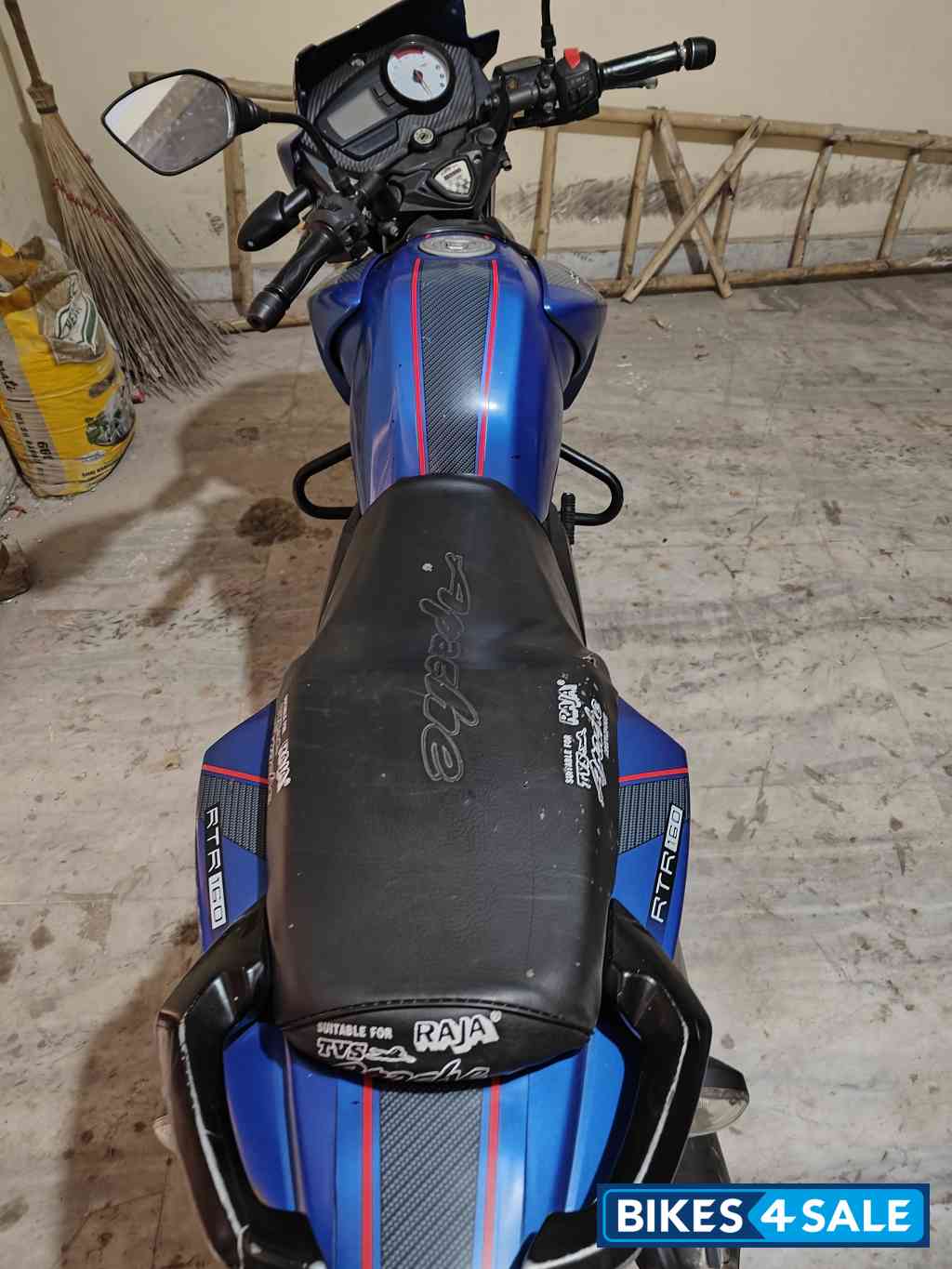 Blue TVS Apache RTR 160