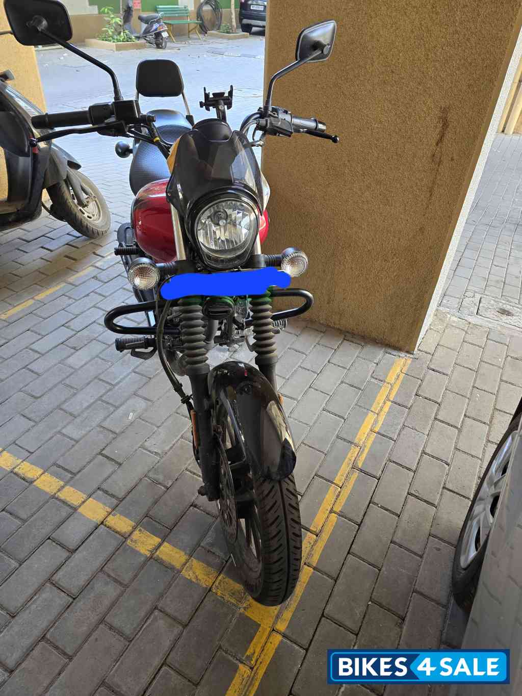 Cherry Red Bajaj Avenger Street 160 BS6