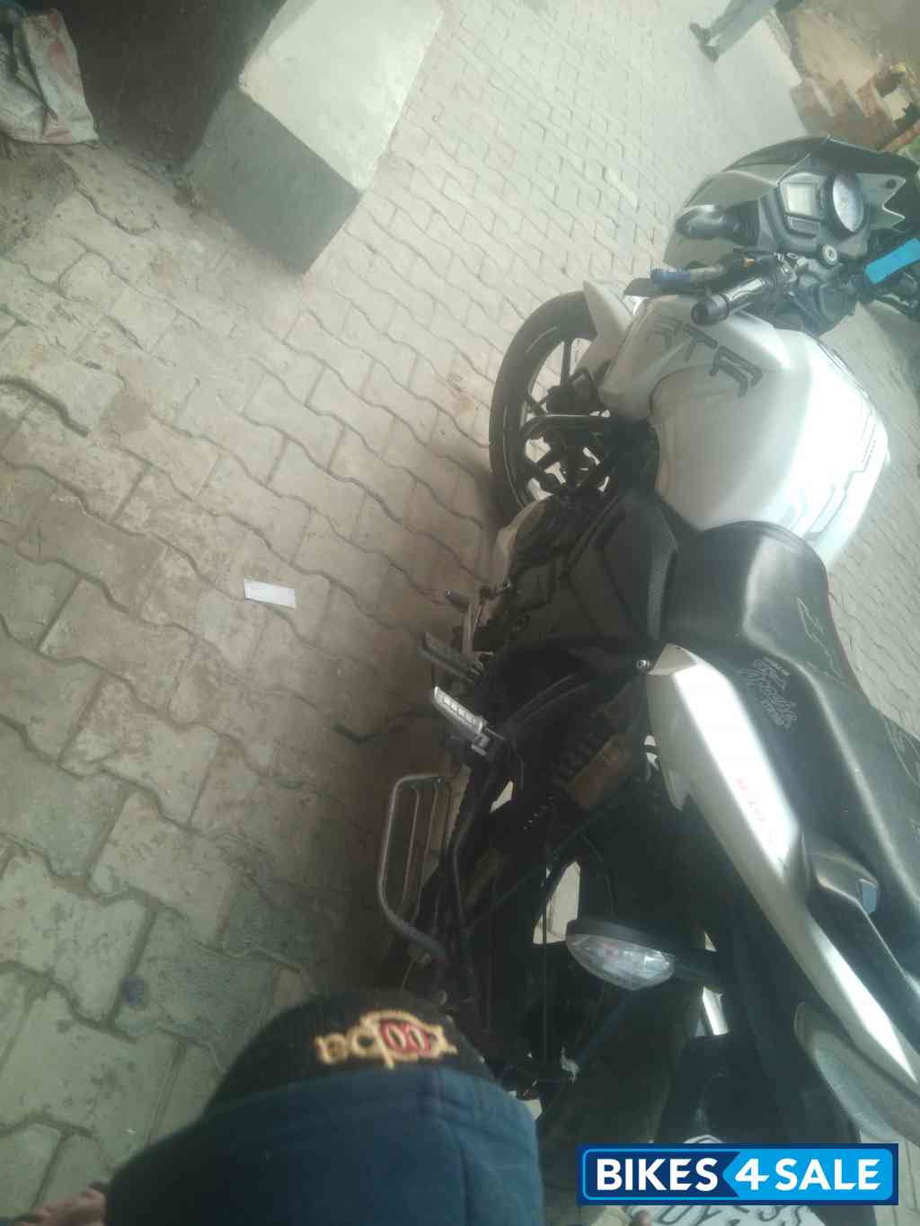 Waith TVS Apache RTR 180 BS6