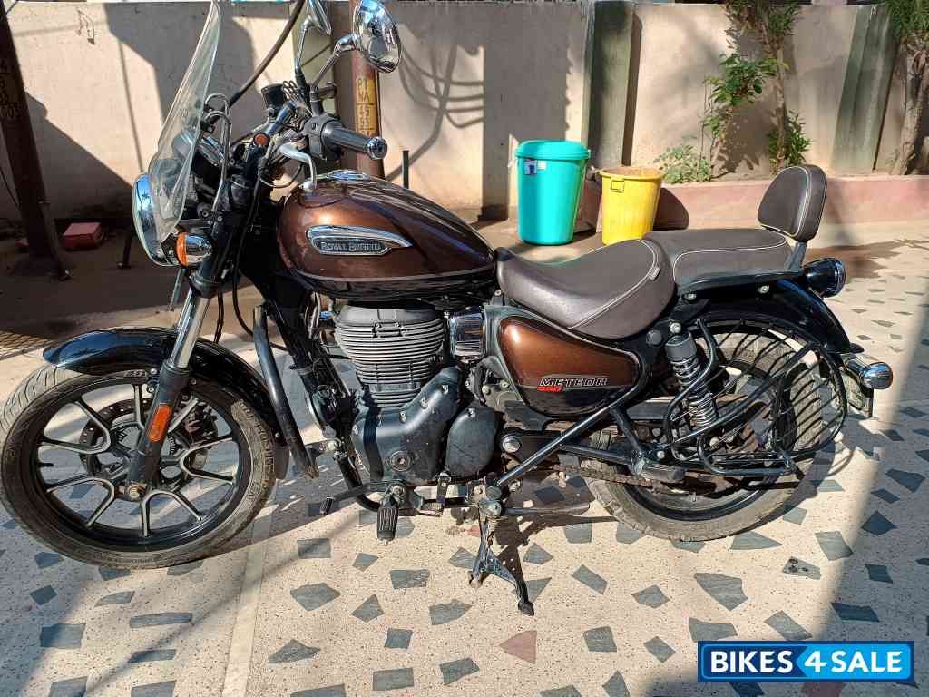 Brown Royal Enfield Meteor 350 Supernova