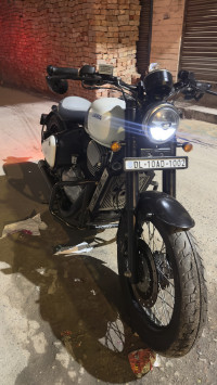 Jawa 42 Bobber Dual Channel ABS