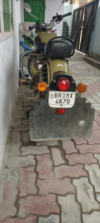 Royal Enfield Classic Desert Storm