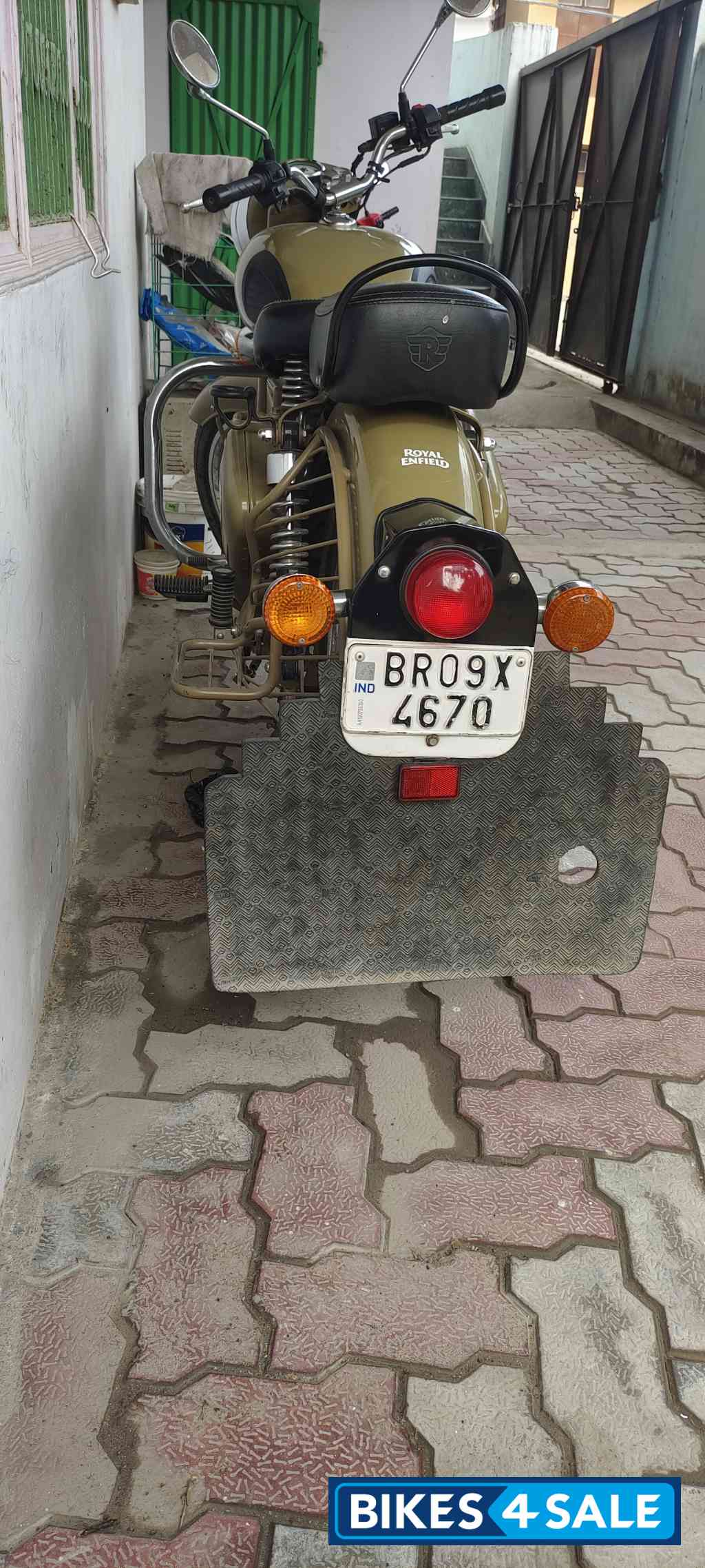 Royal Enfield Classic Desert Storm