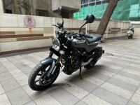 Husqvarna Svartpilen 250