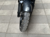 Husqvarna Svartpilen 250