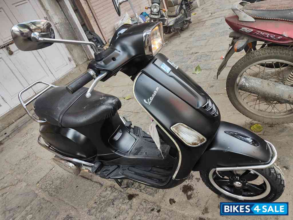 Matt Black Vespa SXL 150