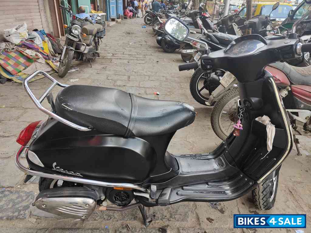 Matt Black Vespa SXL 150