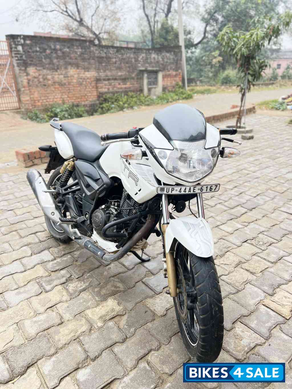 TVS Apache RTR 180