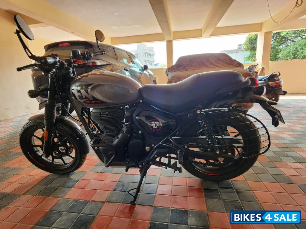Royal Enfield Hunter 350 Metro