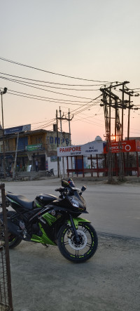 Black Mettalic X Yamaha YZF R1S