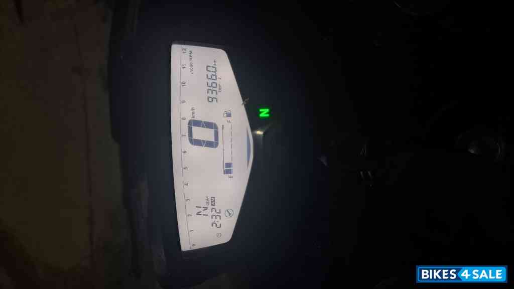 TVS Apache RTR 200 4V TVS Apache RTR 200 4V