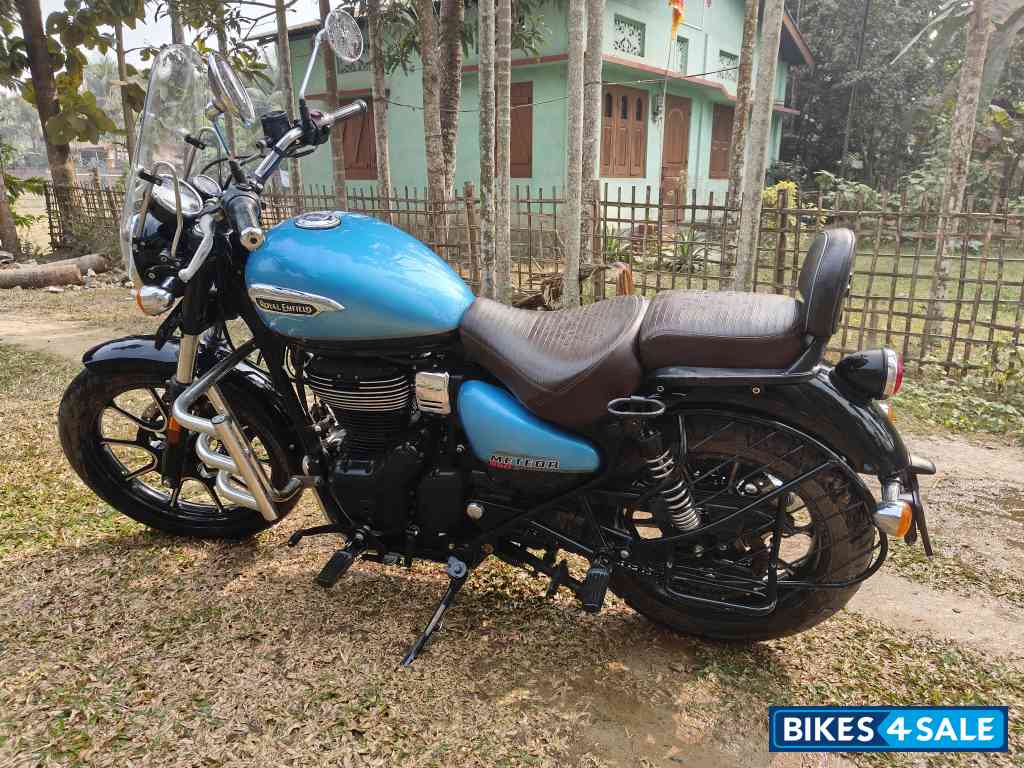 Royal Enfield Meteor 350 Supernova