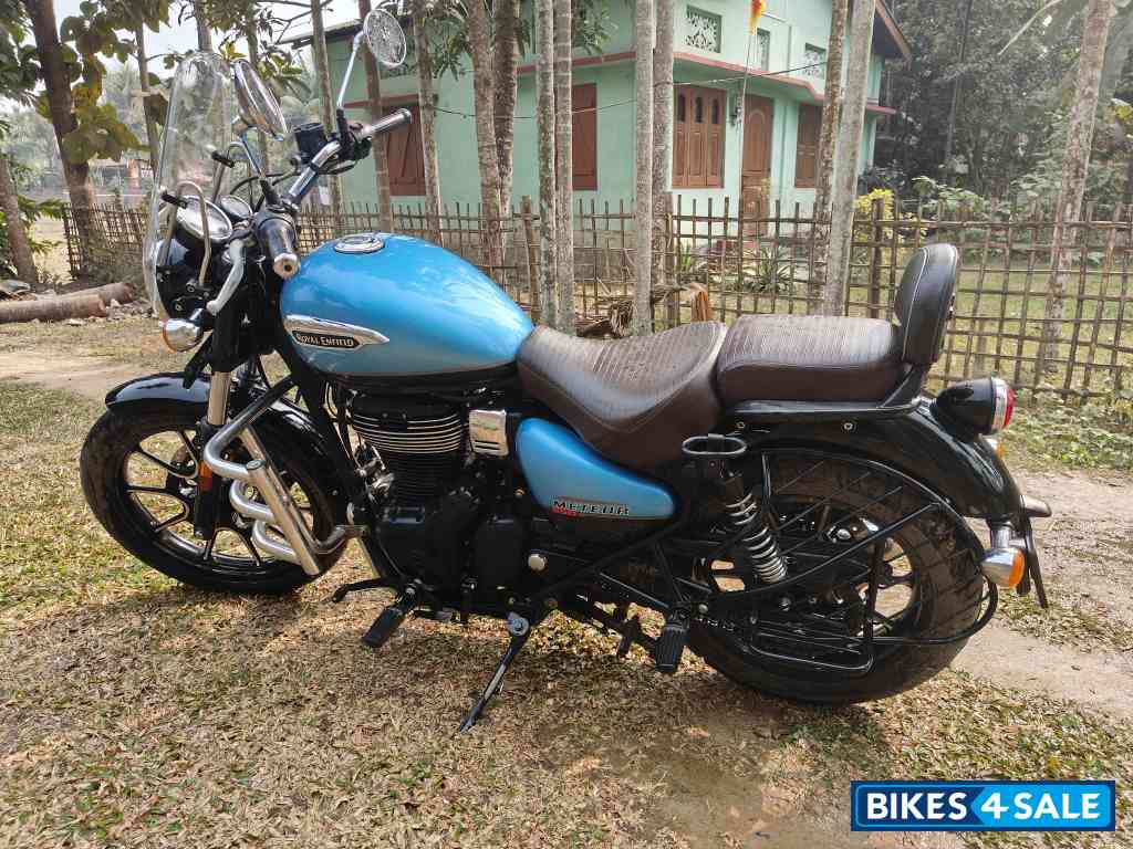 Royal Enfield Meteor 350 Supernova