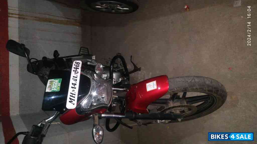 Bajaj V15