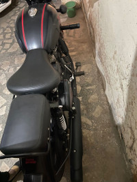 Royal Enfield Classic Stealth Black