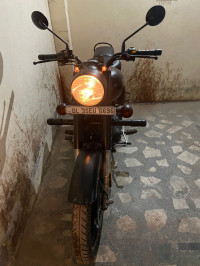 Royal Enfield Classic Stealth Black