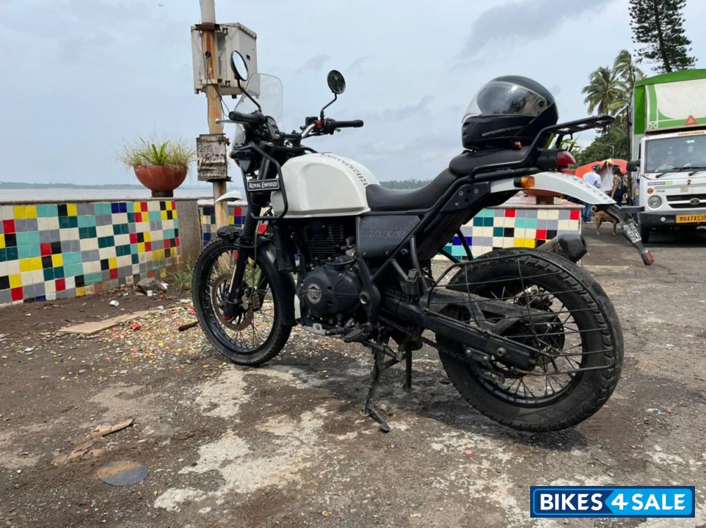 Snow White Royal Enfield Himalayan