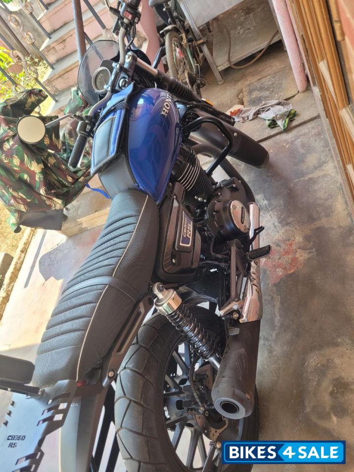 Blue Honda 2023 CB350RS DLX