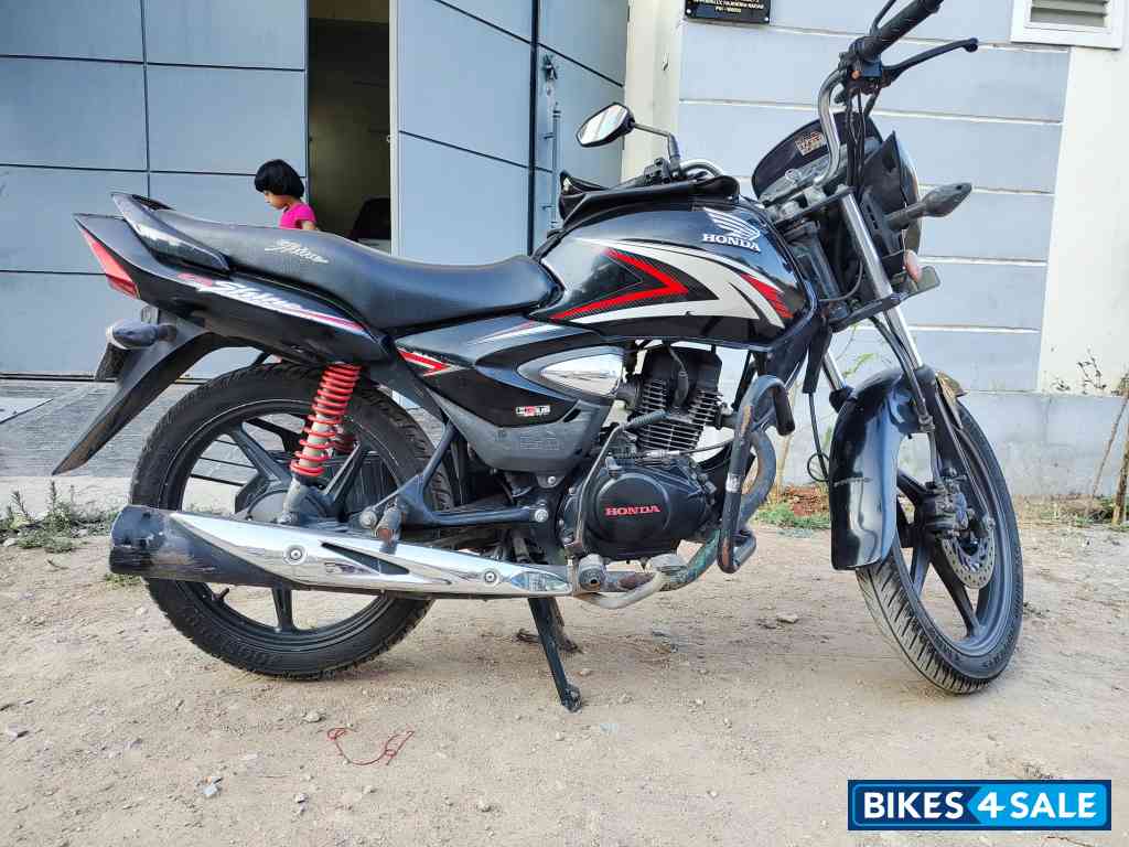 Honda CB Shine