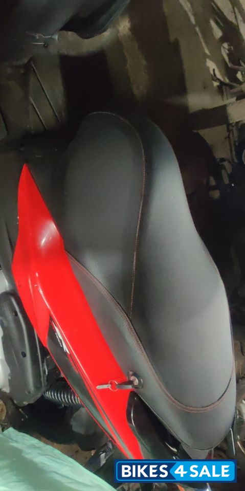 Aprilia SR 160 Std ABS