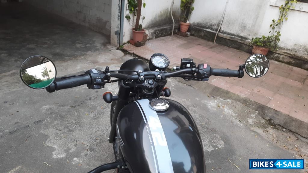 Jawa 42 Dual Channel ABS AllStar Black