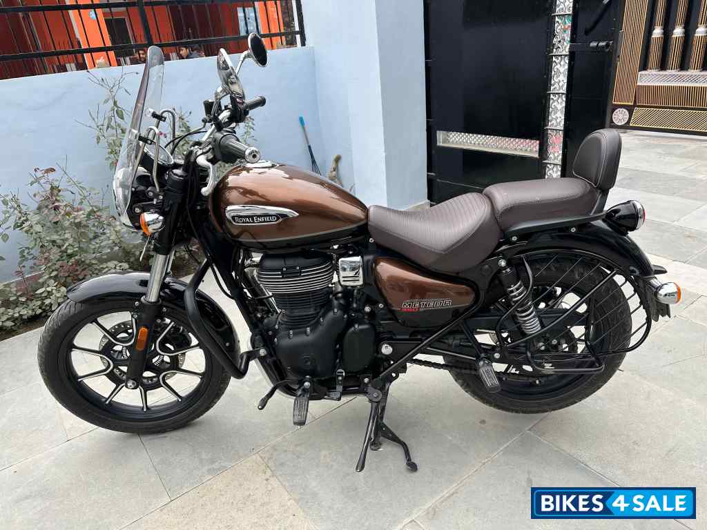 Supernova Brown Royal Enfield Meteor 350 Supernova
