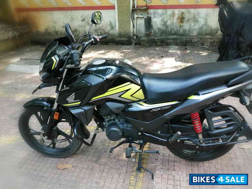 Black Honda SP 125 BSVI